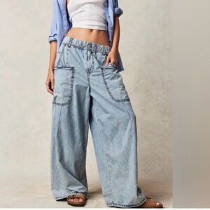 FP We The Free Shibuya Pull-On Wide-Leg Light Denim oversized, relaxed fit SZ S
